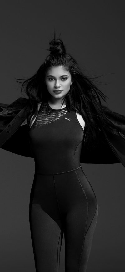 Fond d'écran iPhone Kylie Jenner Black And White 5k