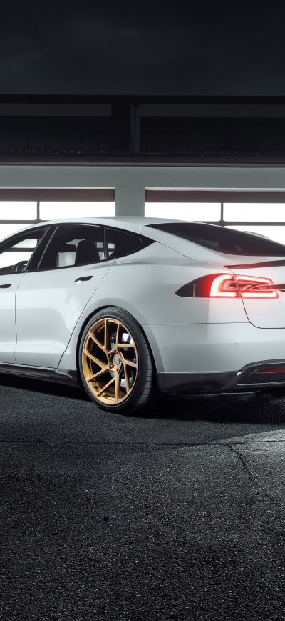 Fond d'écran iPhone Tesla Model S By Novitec