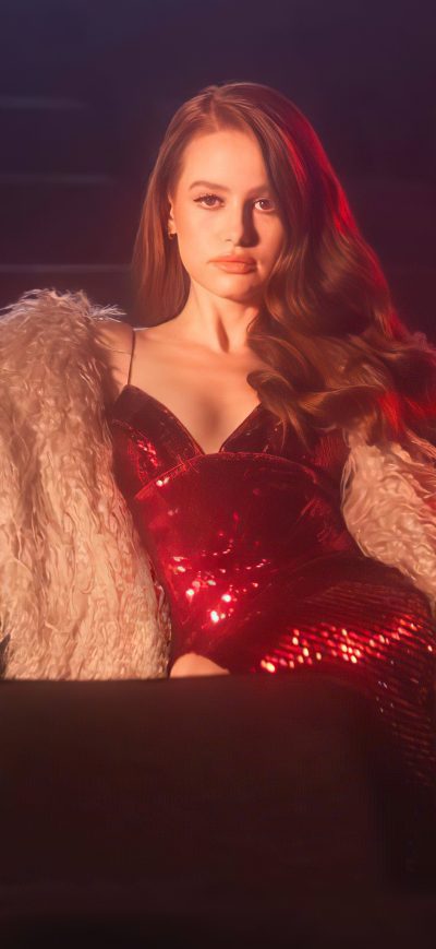 Fond d'écran iPhone Madelaine Petsch Schon Magazine 5k