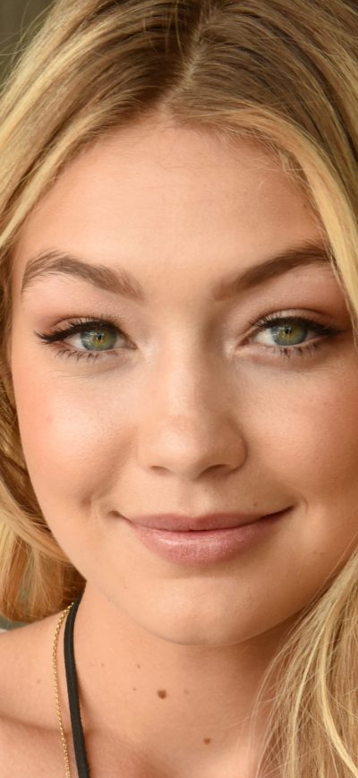 Fond d'écran Gigi Hadid Maybelline 2018 sur iPhone