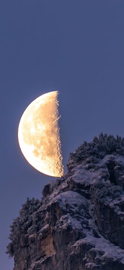 Fond d'écran iPhone Moon Over The Bavarian Alps 4k