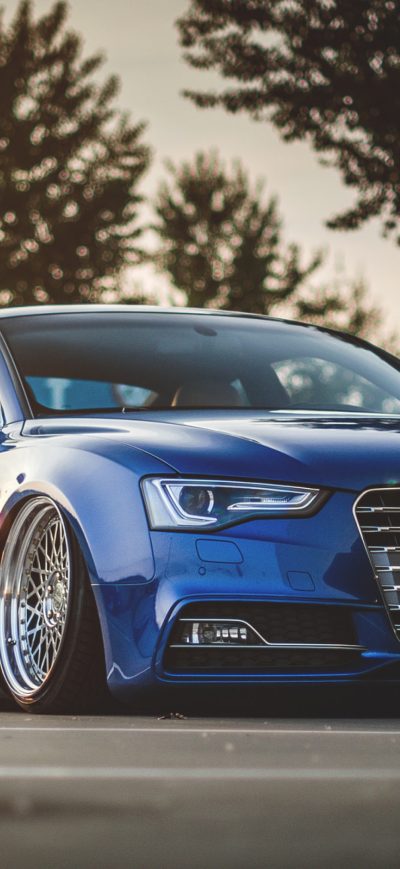 Fond d'écran Audi S5 Tuning Wheels sur iPhone