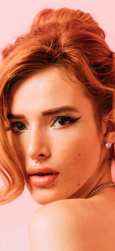 Fond d'écran iPhone Bella Thorne Front Row 4k