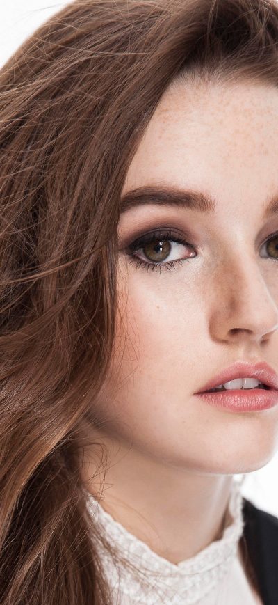 Fond d'écran Kaitlyn Dever sur iPhone