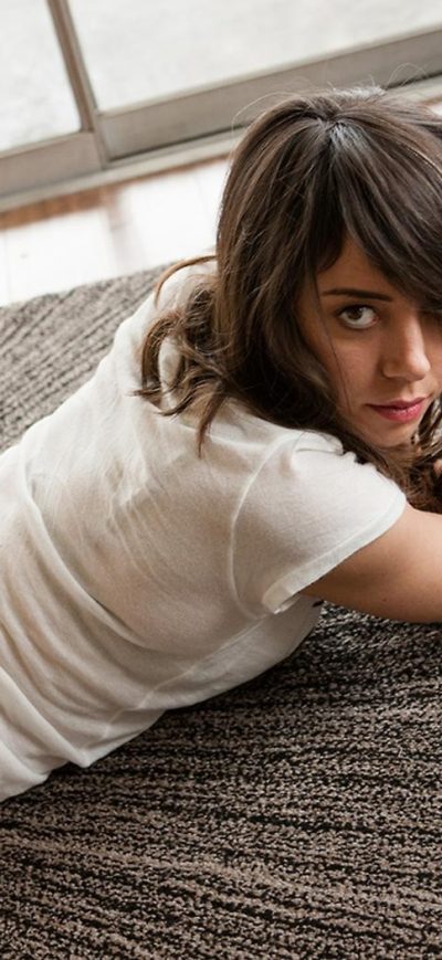 Fond d'écran iPhone Aubrey Plaza