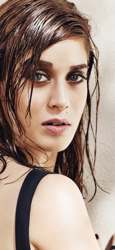 Fond d'écran Lizzy Caplan Elle sur iPhone