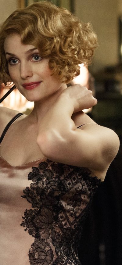 Fond d'écran iPhone Alison Sudol As Queenie Goldstein In Fantastic Beasts 5k