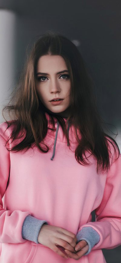 Fond d'écran iPhone Long Hair Girl Pink Hoodie