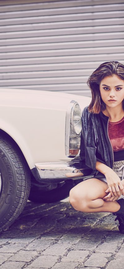 Fond d'écran iPhone Selena Gomez Puma Phenom 8k