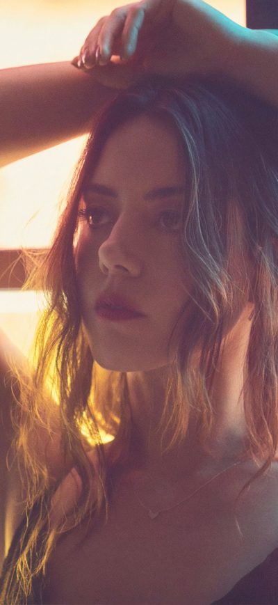 Fond d'écran iPhone Aubrey Plaza 1883 Magazine