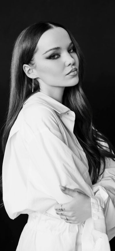 Fond d'écran iPhone Dove Cameron And Keegan Michael Key Winter Television Photoshoot