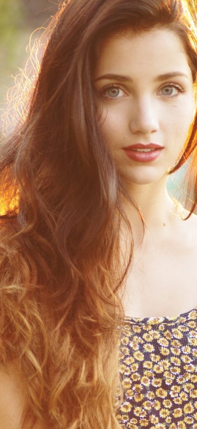 Fond d'écran iPhone Emily Rudd 2019