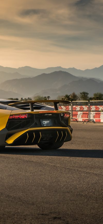 Fond d'écran iPhone Lamborghini Aventador SV Rear 5k