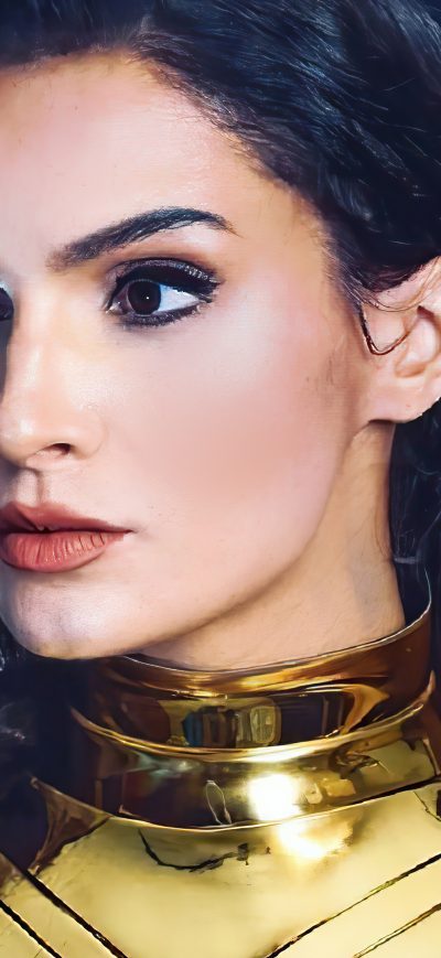 Fond d'écran iPhone Wonder Woman Golden Armor Cosplay 4k