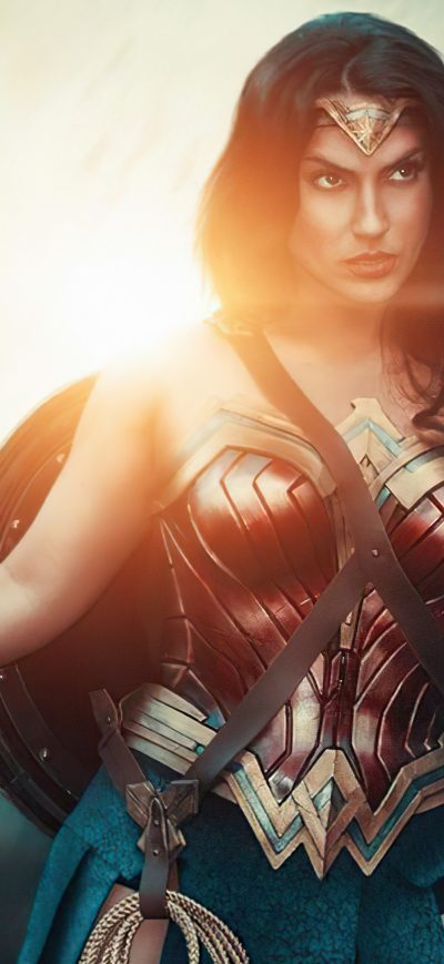 Fond d'écran iPhone Wonder Woman In War Cosplay 4k