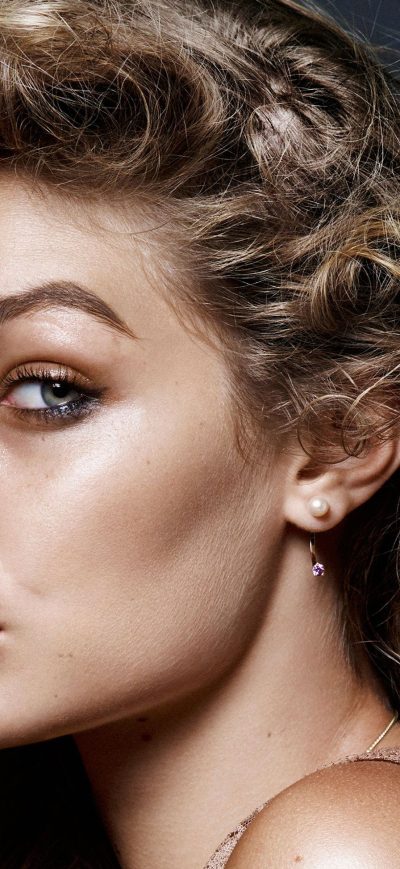 Fond d'écran iPhone Gigi Hadid Vogue Netherlands 2018