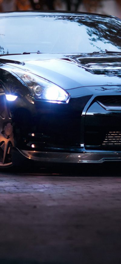 Fond d'écran Nissan GTR Black 2 sur iPhone