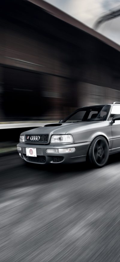 Fond d'écran iPhone Audi RS2 Bomber 2 Pogea Racing