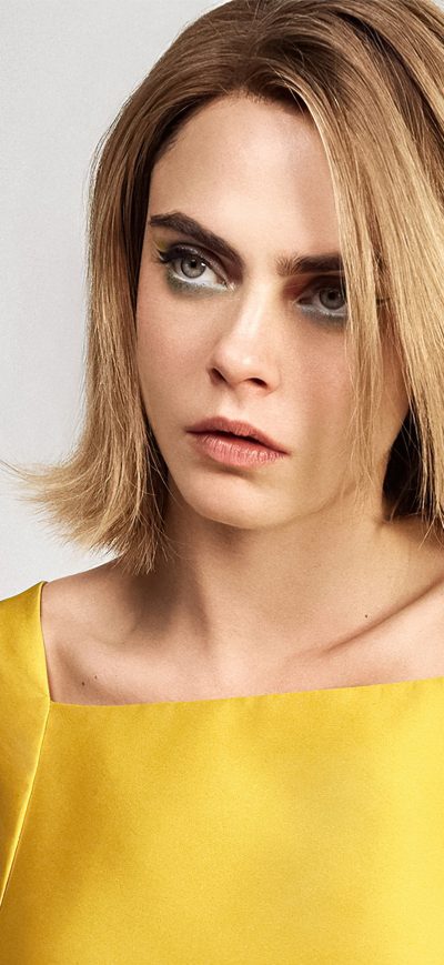 Fond d'écran iPhone 2022 Cara Delevingne Harpers Bazaar UK March