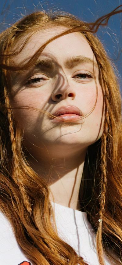 Fond d'écran iPhone Sadie Sink Sandro Paris 2022