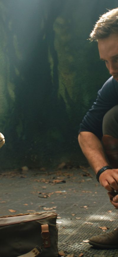 Fond d'écran iPhone Chris Pratt And Little Raptor Jurassic World Fallen Kingdom 5k