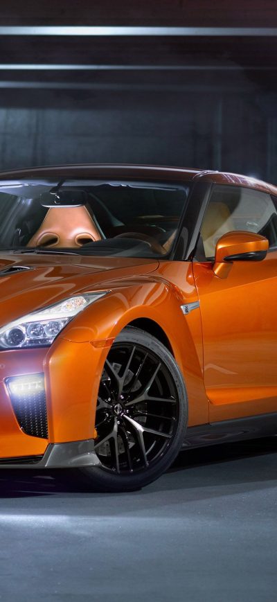 Fond d'écran 2017 Nissan GTR Orange sur iPhone