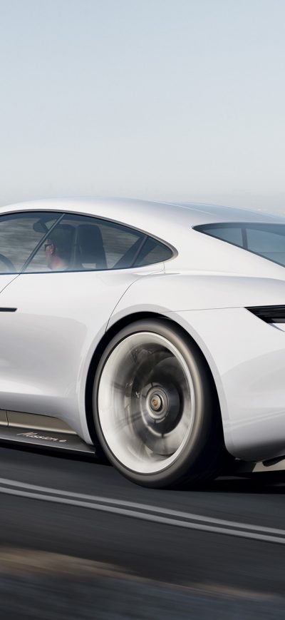 Fond d'écran Porsche Mission E Concept sur iPhone