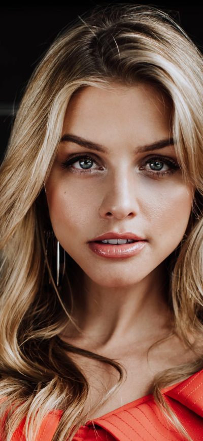 Fond d'écran Marina Laswick 2018 New sur iPhone