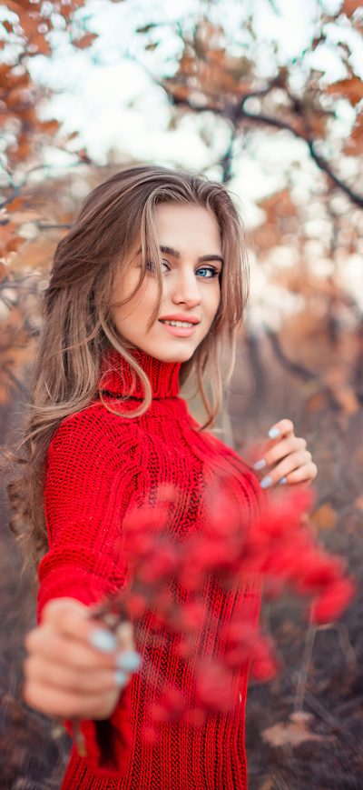 Fond d'écran iPhone Girl In Red Dress Autumn 4k