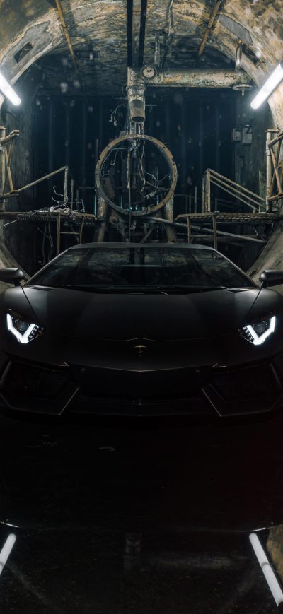 Fond d'écran Black Lamborghini Aventador sur iPhone