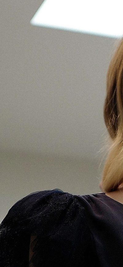 Fond d'écran iPhone Nicola Peltz 2018
