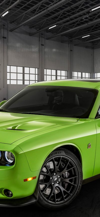 Fond d'écran iPhone 2019 Dodge Charger SRT Hellcat In Green