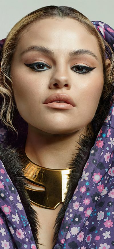 Fond d'écran iPhone Selena Gomez Vogue Singapore 2021