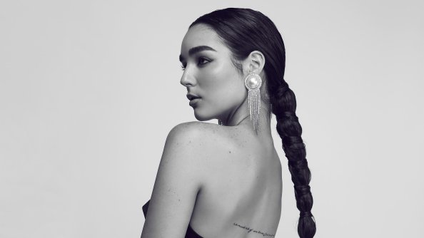 Indiana Massara The Glass Magazine Monochrome