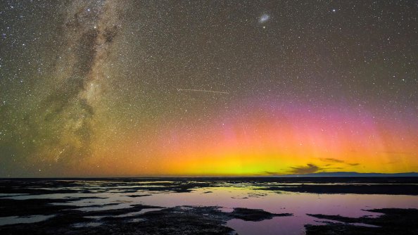 Aurora Australis Over Birdlings Flat New Zealand 5k