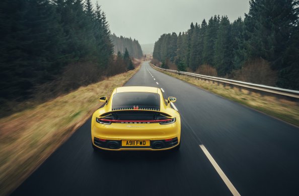 Porsche 911 Carrera 2019 4s