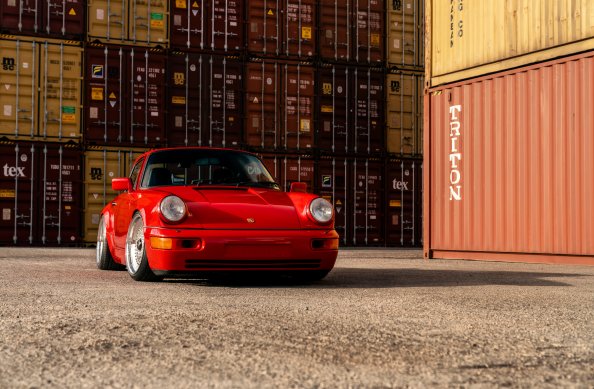 Taco Red Porsche 964 8k