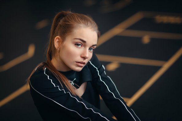 Blue Eyes Girl Red Head Model 4k