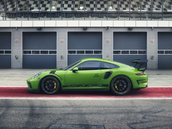 Porsche 911 GT3 RS 2018 Side View