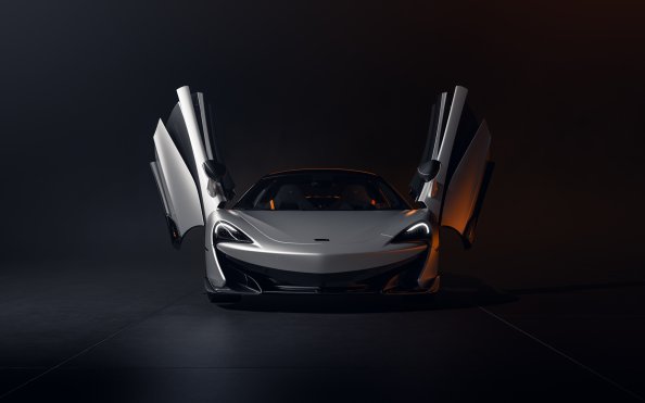 McLaren 600LT Windows Up