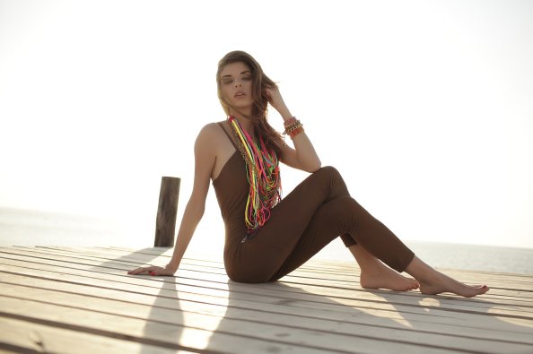 Girl Necklae Pier Side 4k