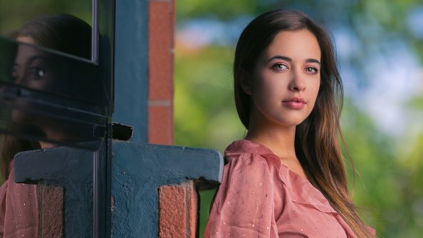 Beautiful Eyes Girl 4k