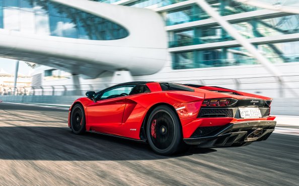 2019 Lamborghini Aventador S Roadster 5k