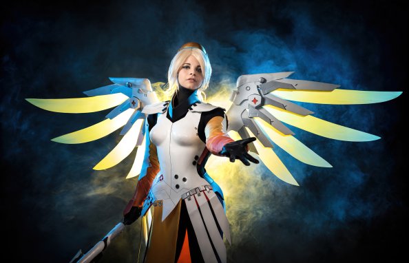 Mercy Overwatch Cosplay 5k