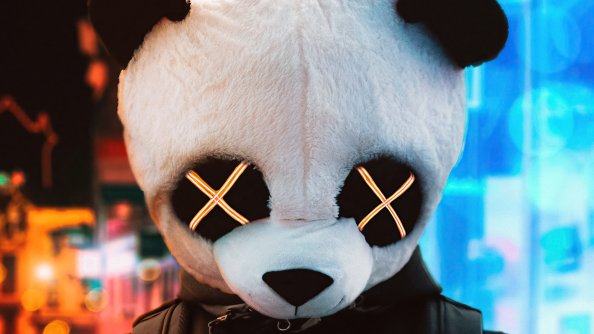 Panda Glowing Eyes City 5k