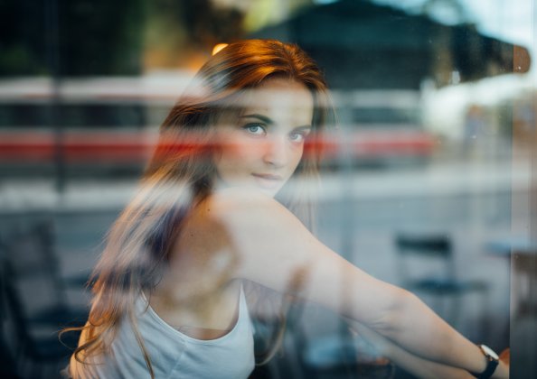 Beautiful Girl Looking Back 8k