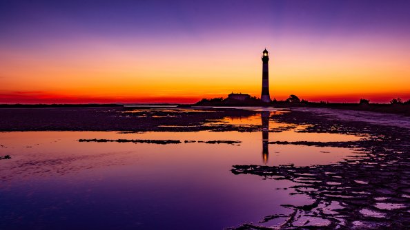 Lighthouse Colorful Sunrise 4k