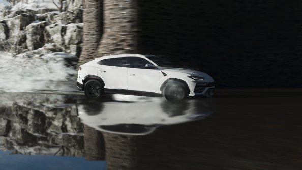 Lamborghini Urus In White