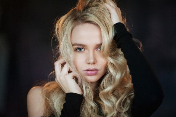 Maria Popova Model