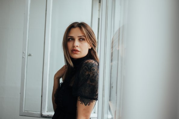 Black Clothing Blonde Girl 5k